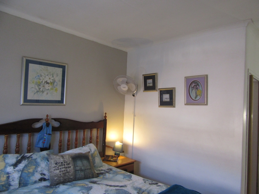 3 Bedroom Property for Sale in Deoville Park Western Cape